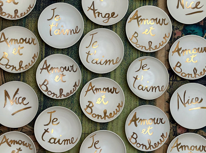 Amour Bonheur Porcelain Bowl in Matte Gold