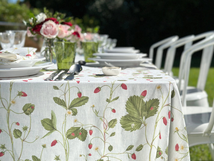 'Fraises des Bois' Linen Napkin