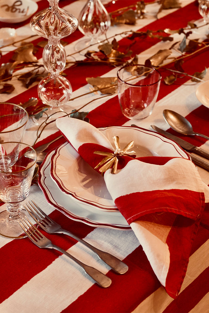 Scalloped Soup Plate With Red Double Rim, 25cm